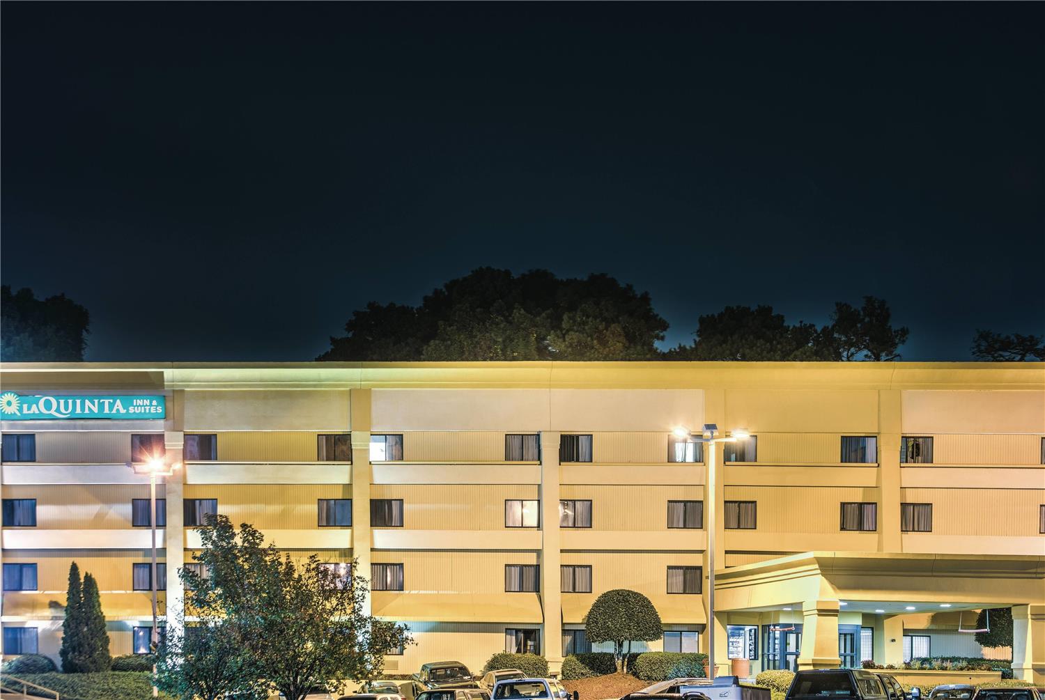 Фото La Quinta Inn & Suites by Wyndham Atlanta Roswell