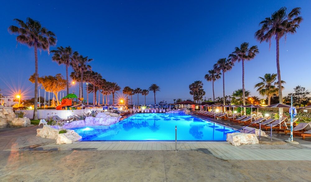 Фото Pavlo Napa Beach Hotel