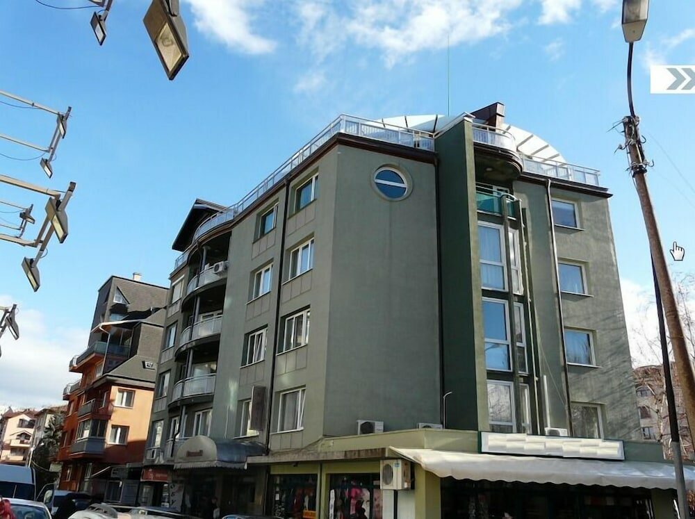 Фото отеля 2