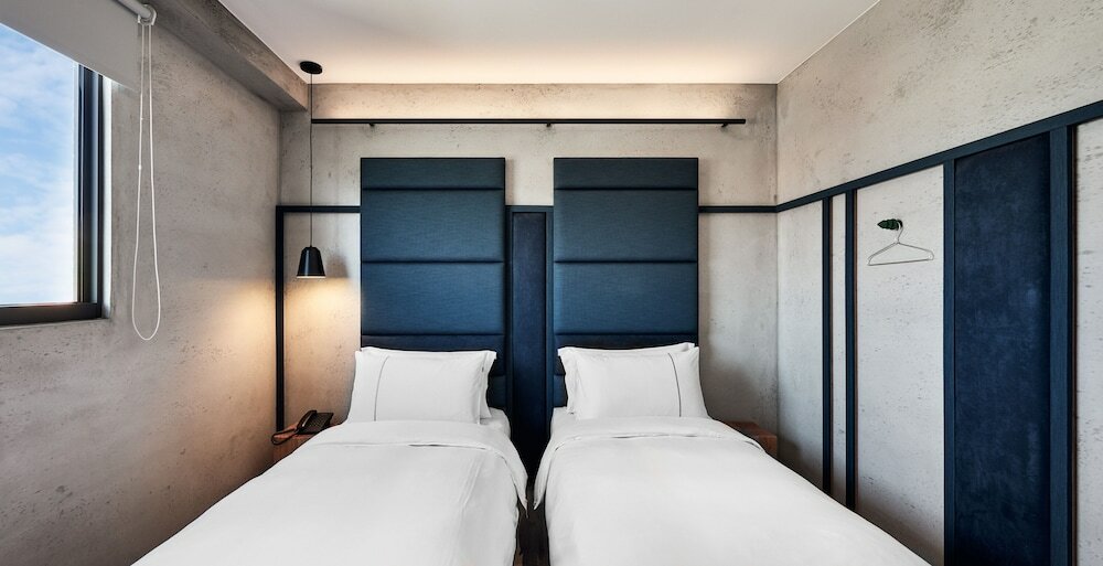 Фото Waterfront Hotel