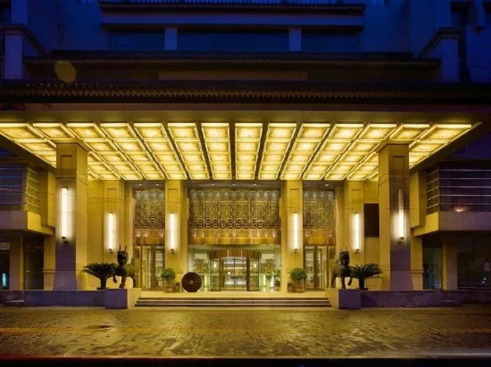 Фото Grand Soluxe International Hotel Xi'an