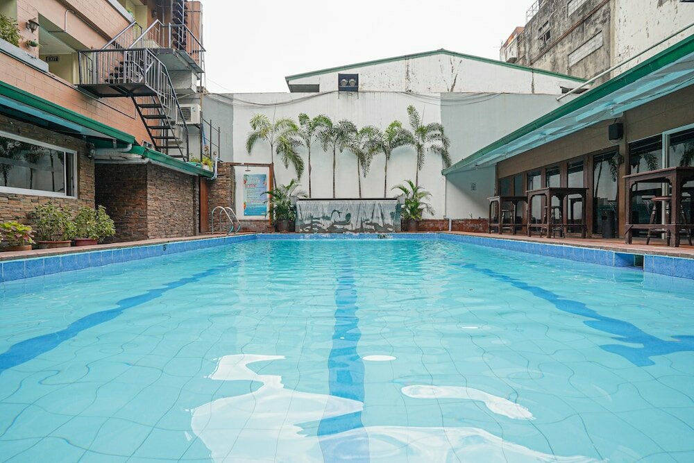 Hotel Oasis Park Hotel, Manila, photo