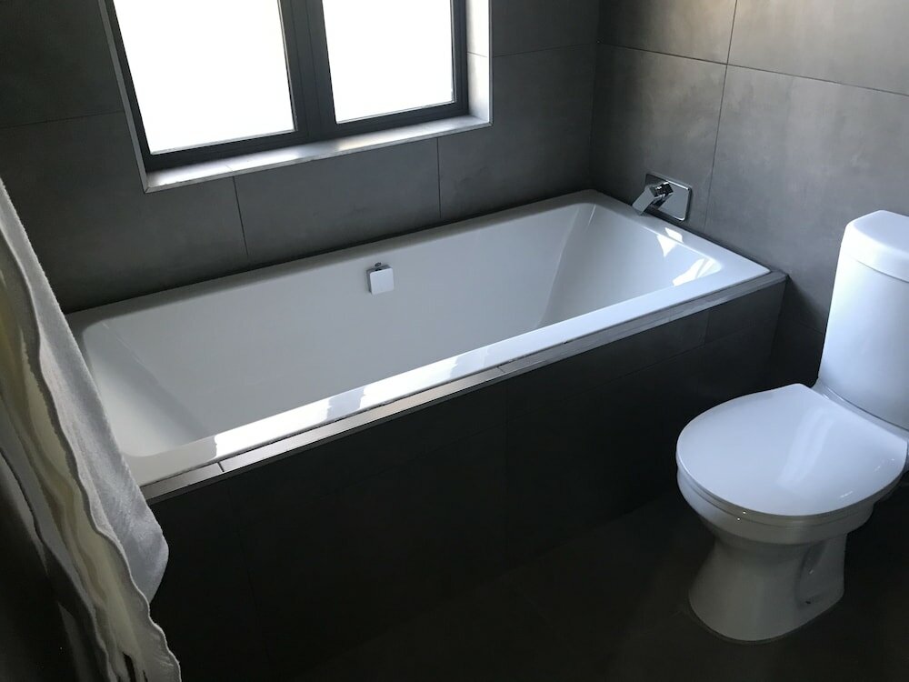 Фото La Orchard Hotel