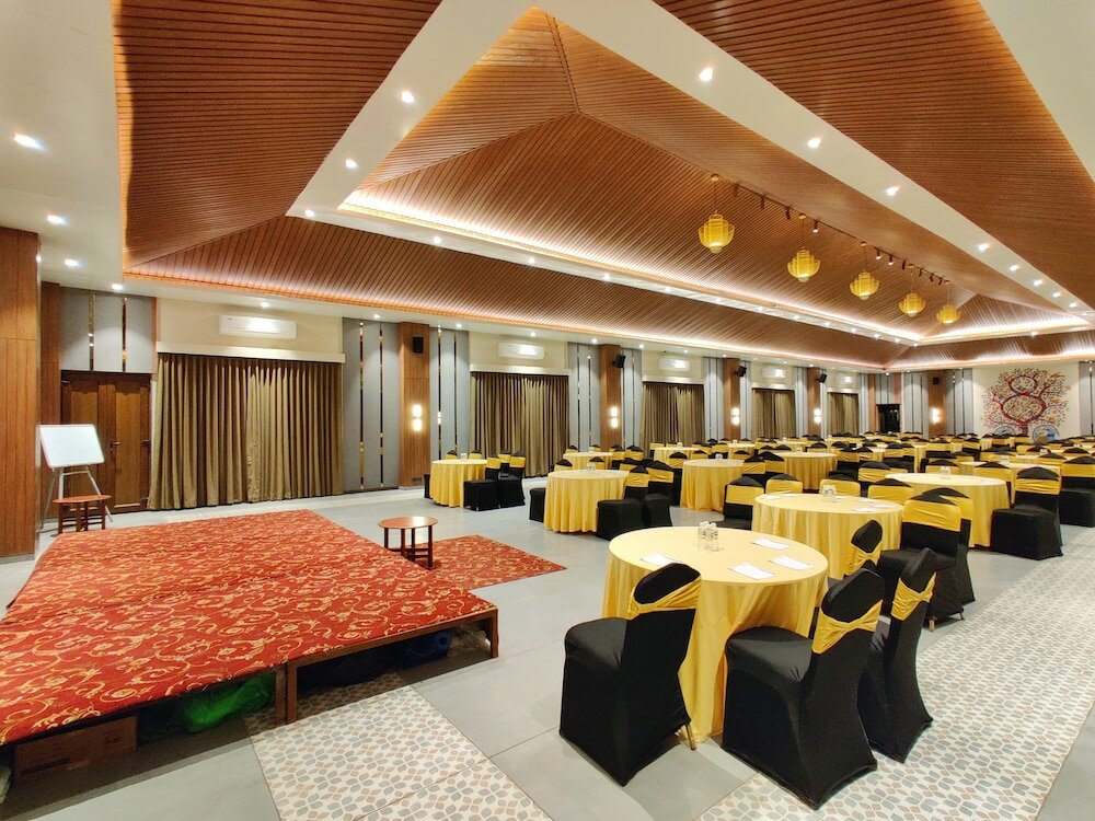 Фото Mastiff Grand La Villae Resort