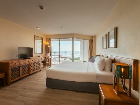 Фото Sandy Spring Hotel