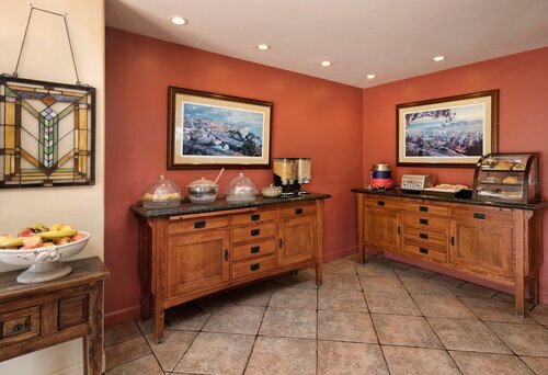 Внешний вид отеля Brisas del Mar, Inn at the Beach в Санта-Барбаре, фото 1