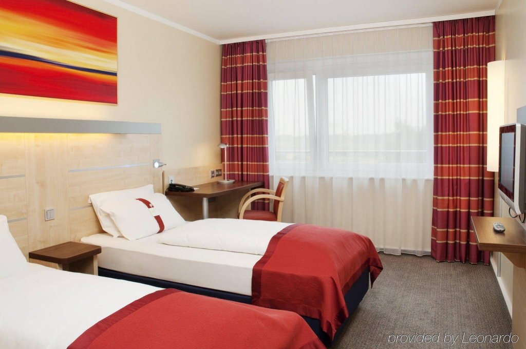 Фото Premier Inn Stuttgart Airport