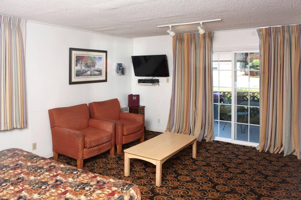 Фото Granada Inn