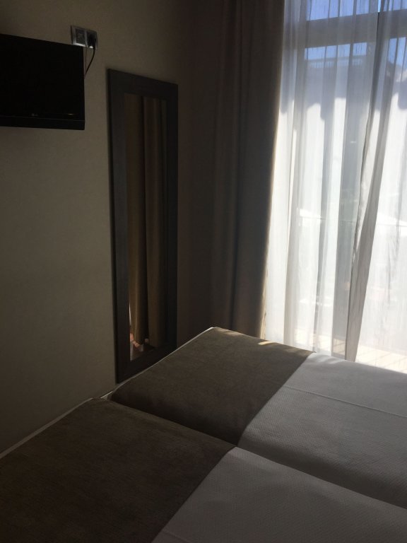 Фото Hotel Oasis