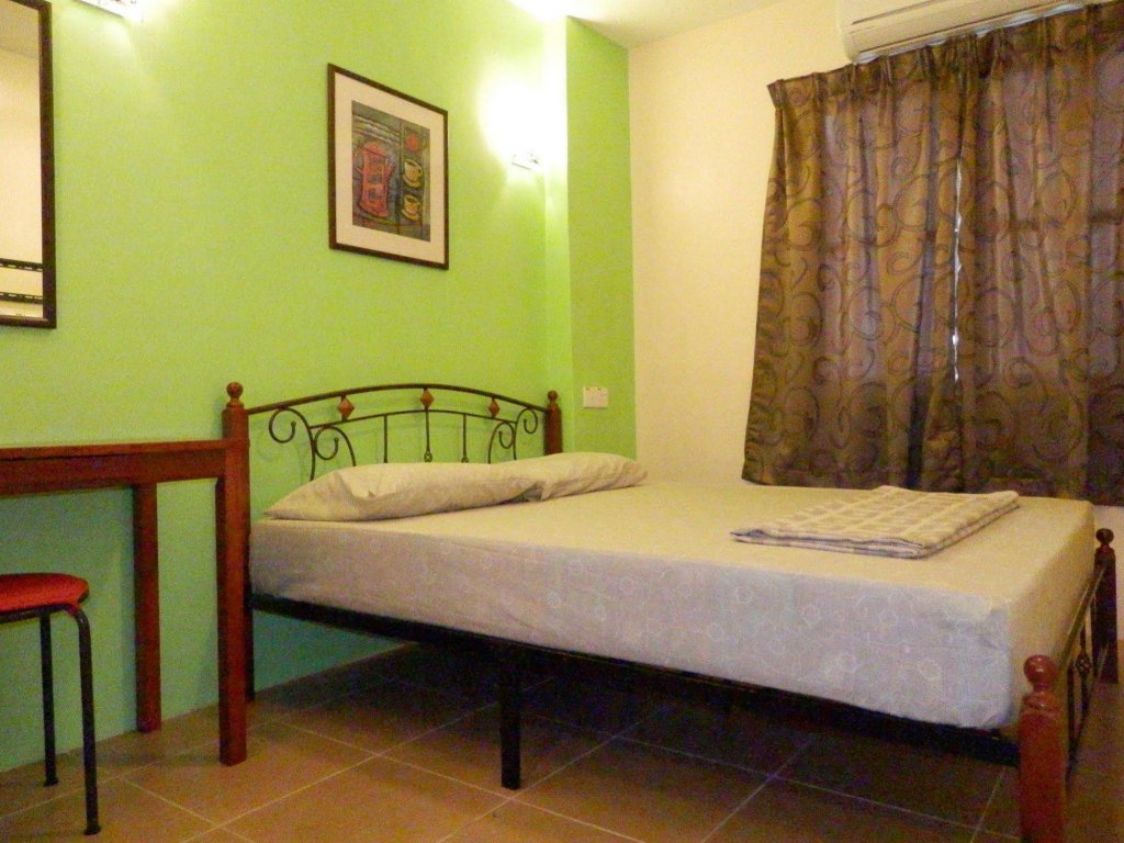 Фото Travellers Planet Hotel & Guest House