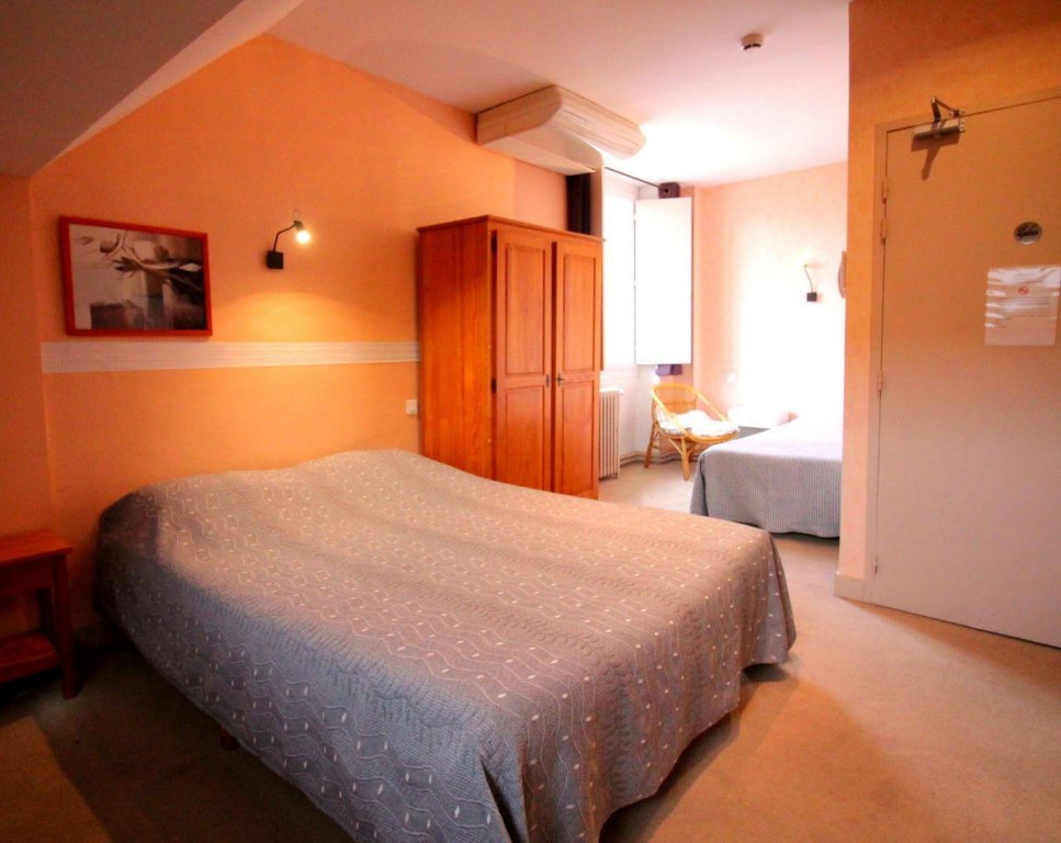 Фото Hotel Adour