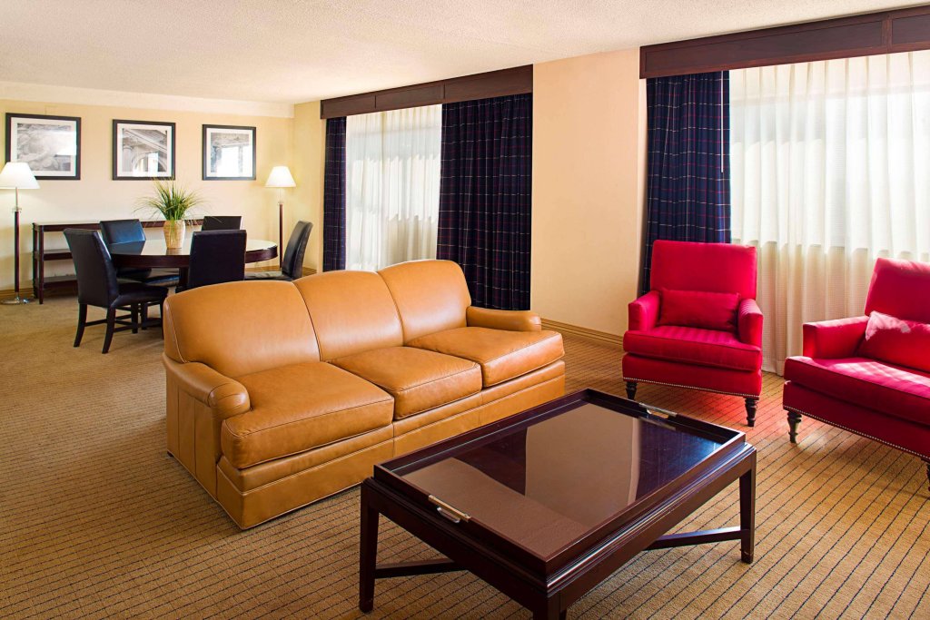 Фото Sheraton Philadelphia Downtown