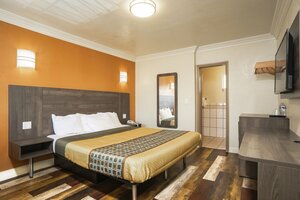 Гостиница Economy Inn Hollywood