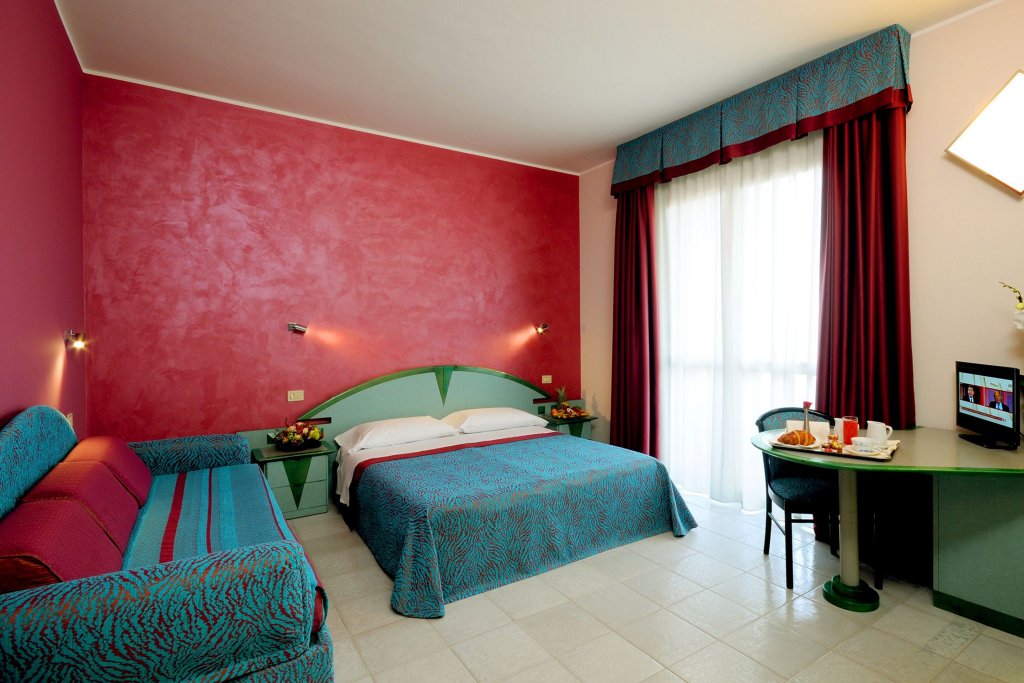 Фото Serena Majestic Hotel Residence