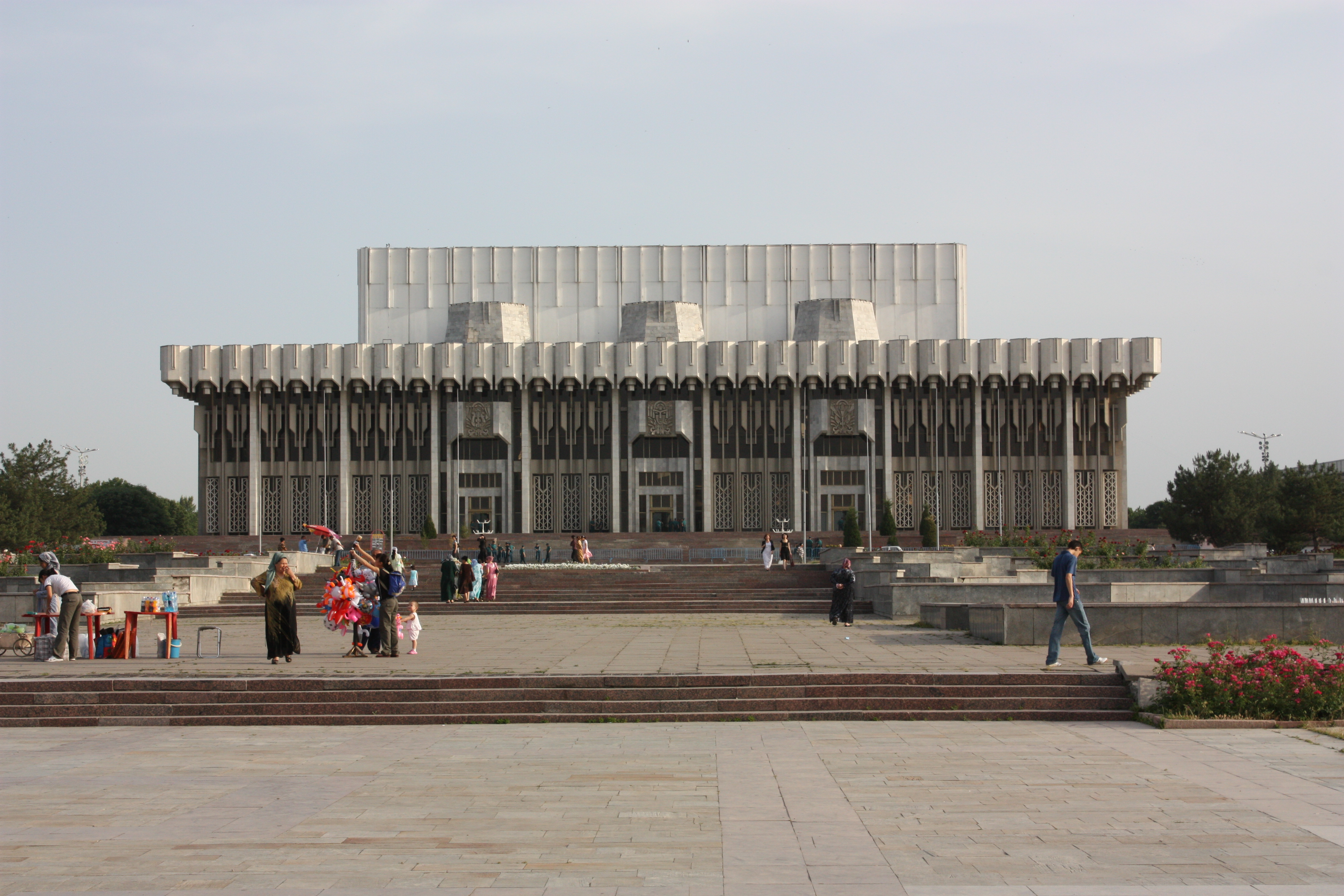 Площадь дружбы народов ташкент