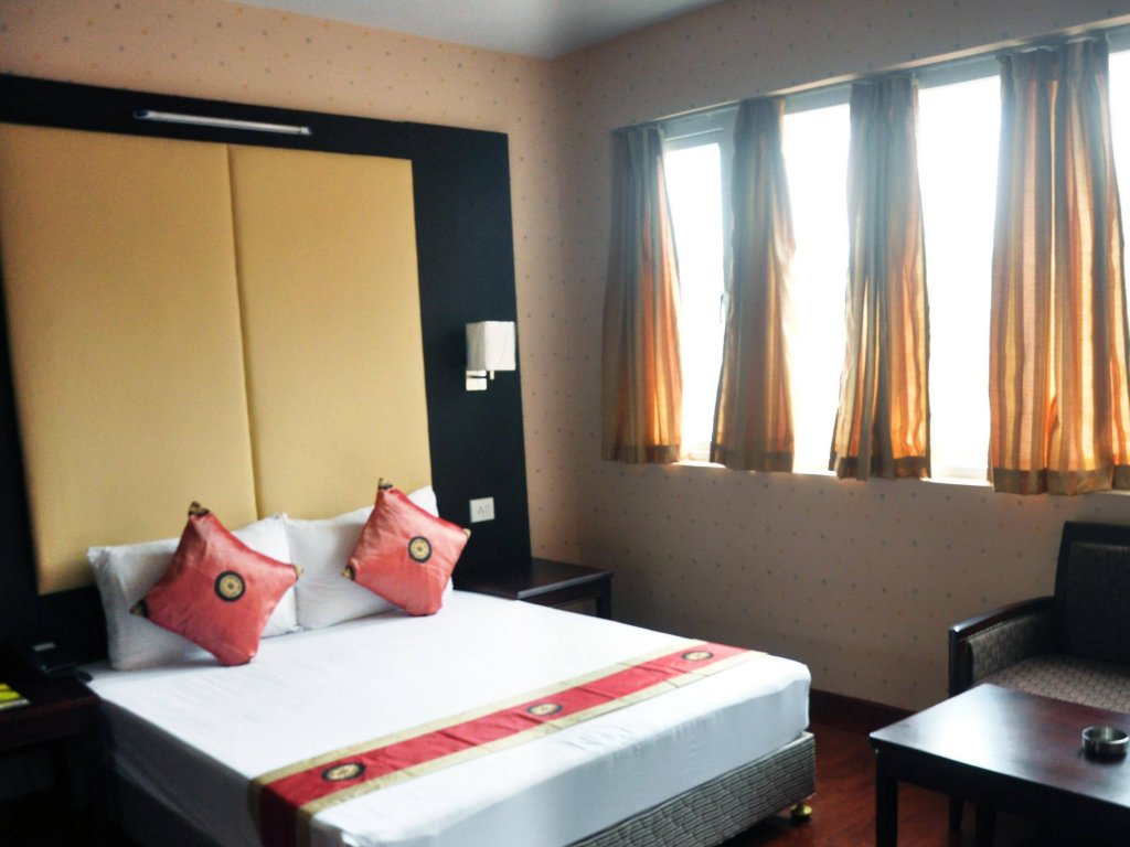 Фото Astoria Hotel