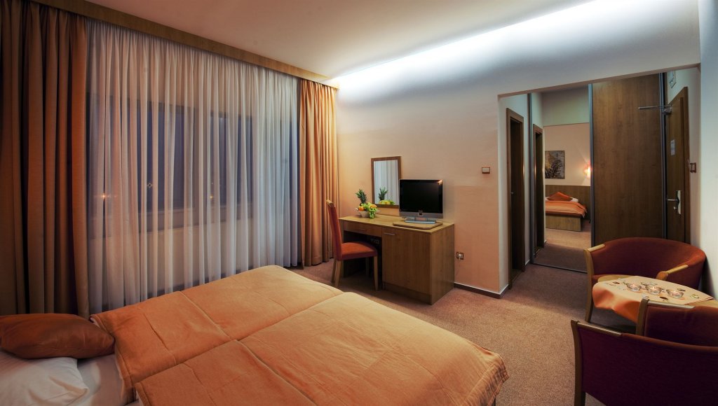 Фото Hotel AquaCity Seasons