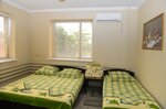 Vinograd (Village of Kuschyovskaya, ulitsa 30 let Pobedy, 118А), hotel