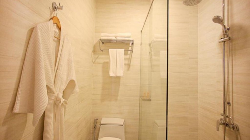 Фото Chabana Kamala Hotel