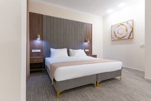 Гостиница Grand Yan Hotel в Новороссийске