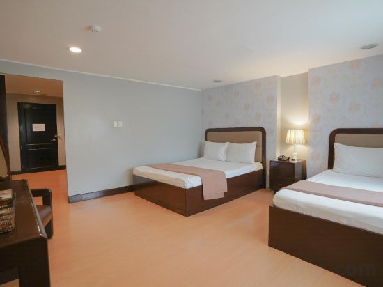 Фото Arzo Hotel Manila