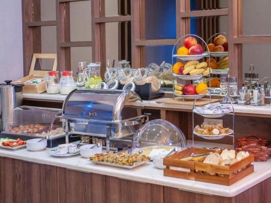 Фото Отель Twelve by Aycon