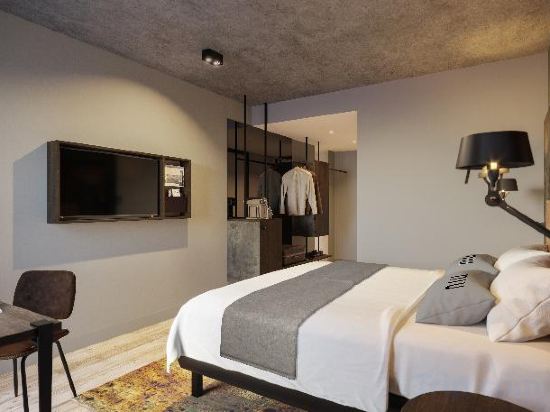 Фото The niu Fender