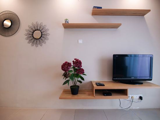 Фото D'Embassy Serviced Residence Suites