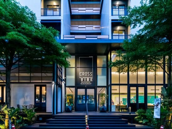 Фото Cross Vibe Sukhumvit Hotel