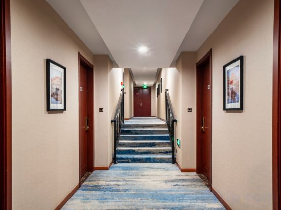 Фото Yitingzhenshe Hotel