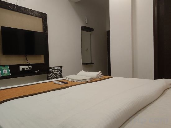 Фото Hotel Dhruv Palace Bengaluru