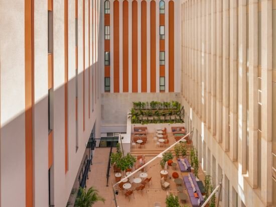 Фото ibis Styles Sevilla City Santa Justa