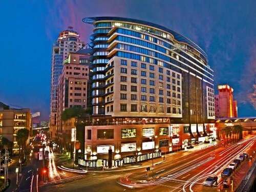 Гостиница Davinci Hotel And Suites On Nelson Mandela Square в Йоханнесбурге