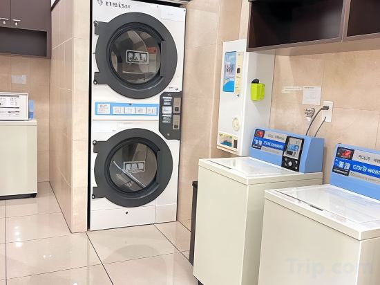 Фото Toyoko Inn Osaka Kyobashi Sakuranomiya