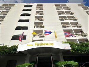 Nice Palace Hotel (Phuket, Soi 7), hotel