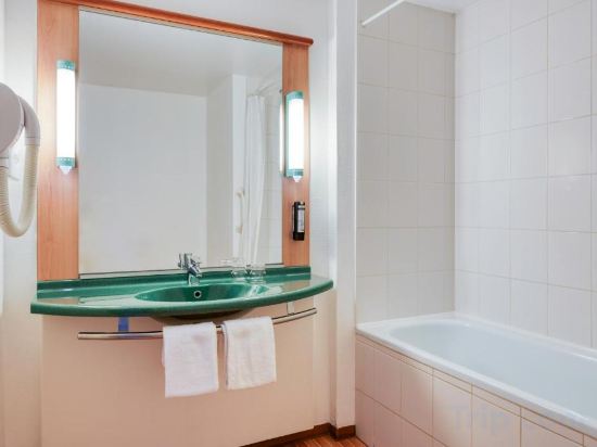 Фото B&b Hotel Mons Gare