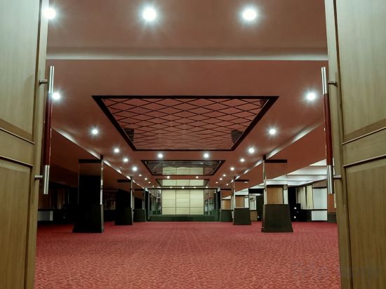 Фото Nana Buri Hotel