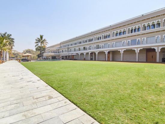 Фото Hotel Lakend