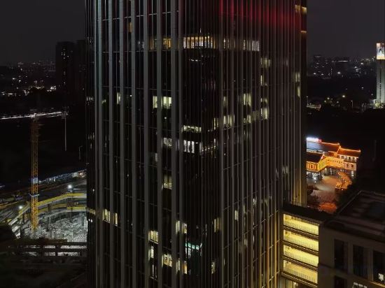 Фото Ln Dongfang Hotel Pazhou