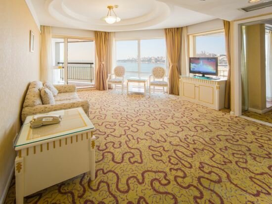 Фото Huiquan Dynasty