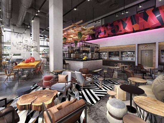 Фото Moxy Lisboa Oriente