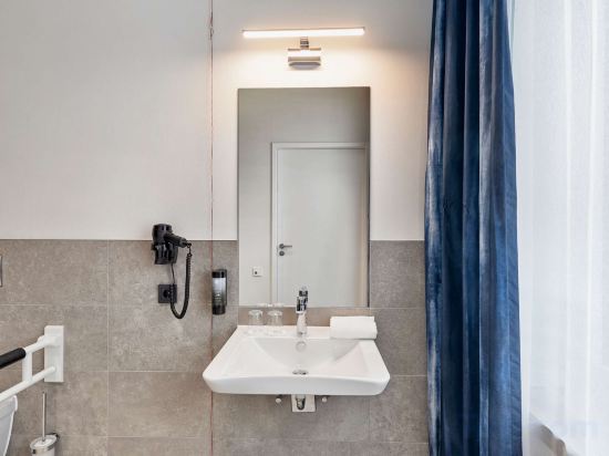 Фото H2 Hotel Düsseldorf City