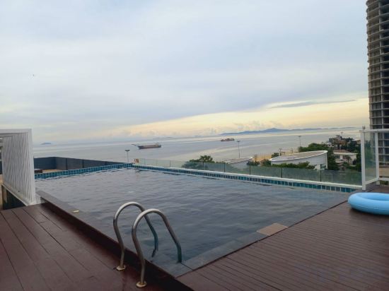 Фото D at Sea Hotel