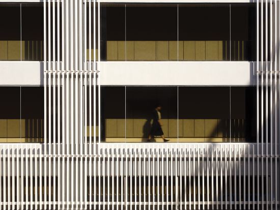 Фото Roseate House