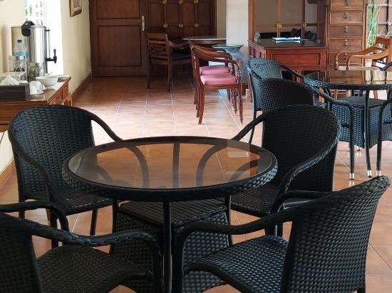 Фото BaliRa Airport Hotel