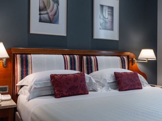 Фото Отель B&b Hotel Firenze Laurus al Duomo