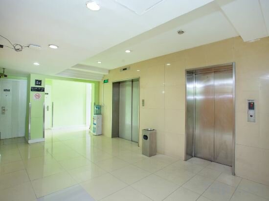 Фото Rulai Hotel