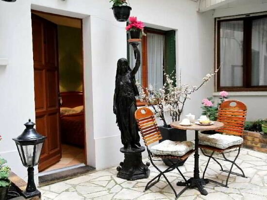 Фото Hotel L'Interlude