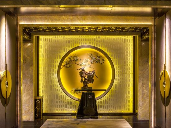 Фото Wanda Reign Chengdu