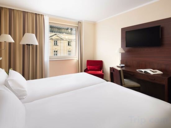 Фото Nh Budapest City